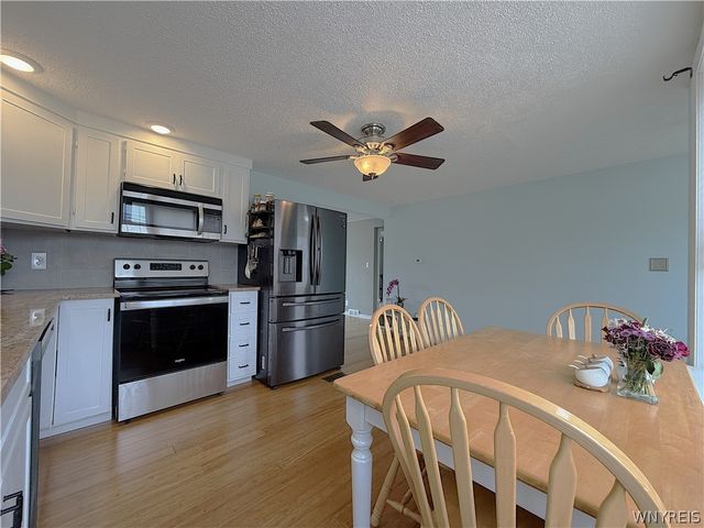 723 Longmeadow Road, Amherst, NY 14226