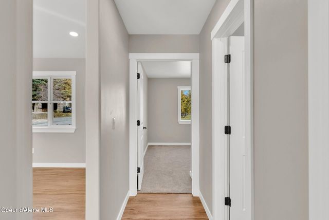 26 Pomelo Place, Moyie Springs, ID 83845