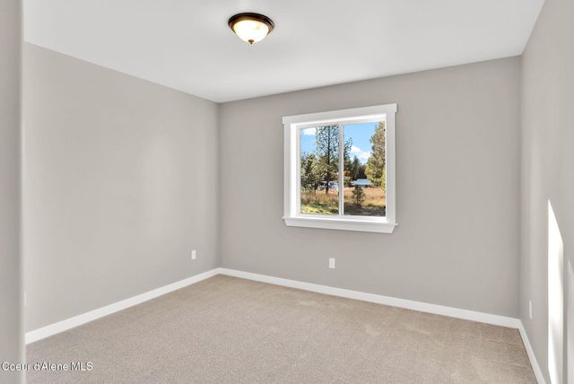 26 Pomelo Place, Moyie Springs, ID 83845