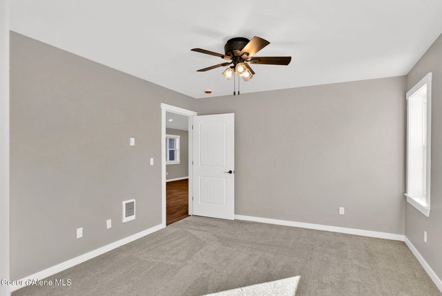 26 Pomelo Place, Moyie Springs, ID 83845