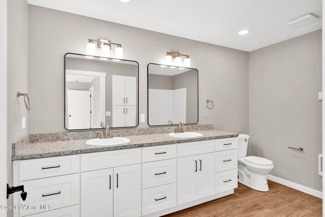 26 Pomelo Place, Moyie Springs, ID 83845