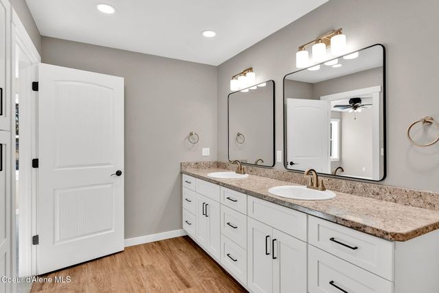 26 Pomelo Place, Moyie Springs, ID 83845