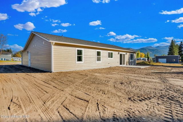26 Pomelo Place, Moyie Springs, ID 83845