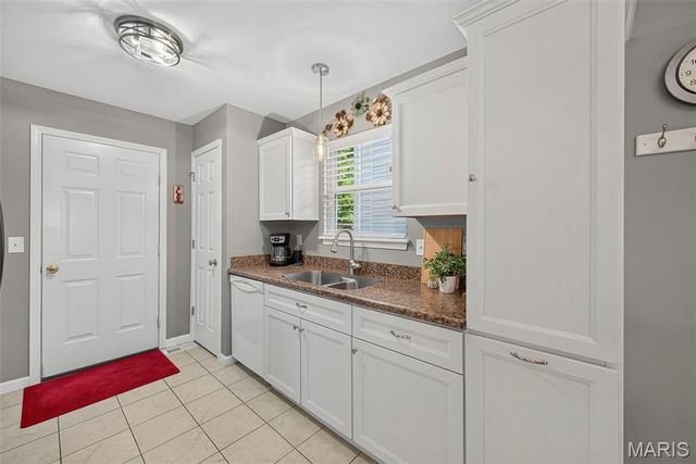 144 Hunters Green Lane, Eureka, MO 63025