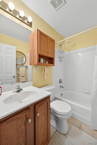 144 Hunters Green Lane, Eureka, MO 63025