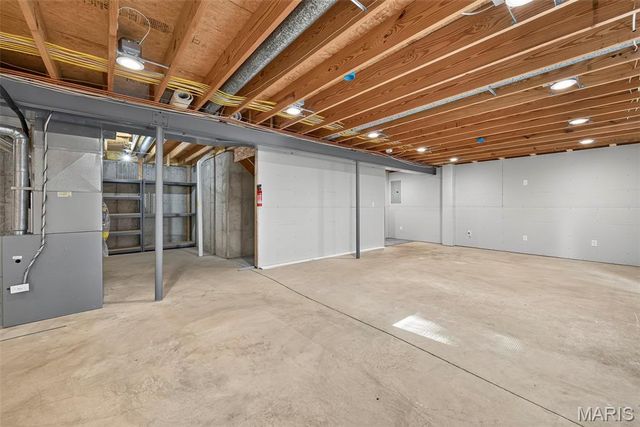 144 Hunters Green Lane, Eureka, MO 63025