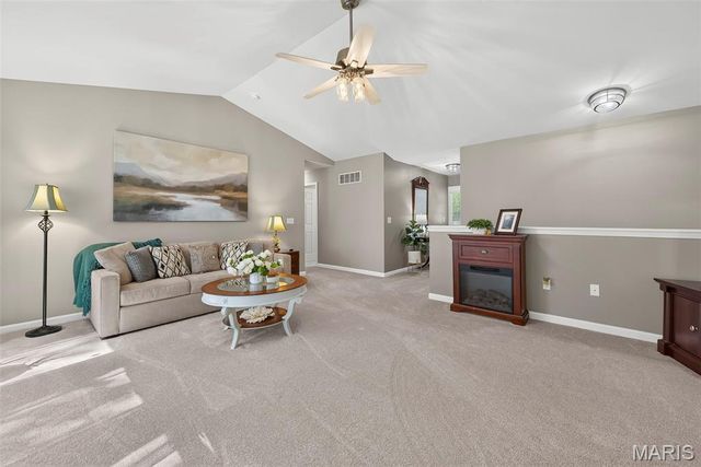 144 Hunters Green Lane, Eureka, MO 63025
