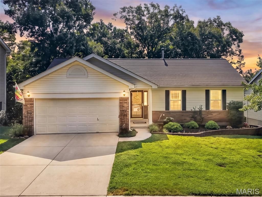 144 Hunters Green Lane, Eureka, MO 63025