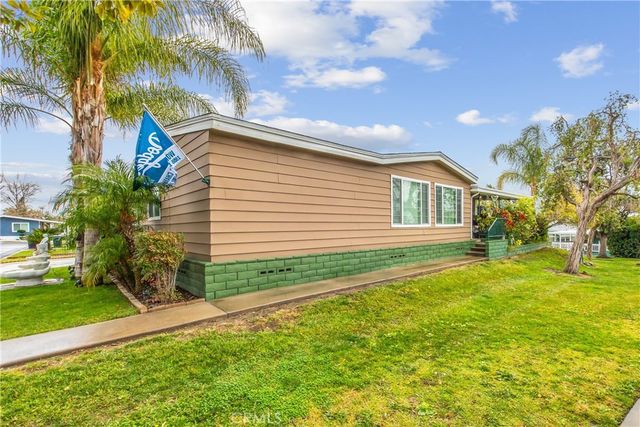 929 E Foothill 161, Upland, CA 91786