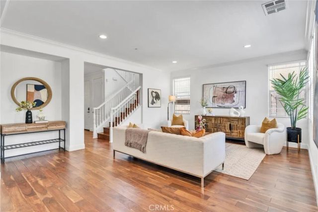 135 Willowbend, Irvine, CA 92612