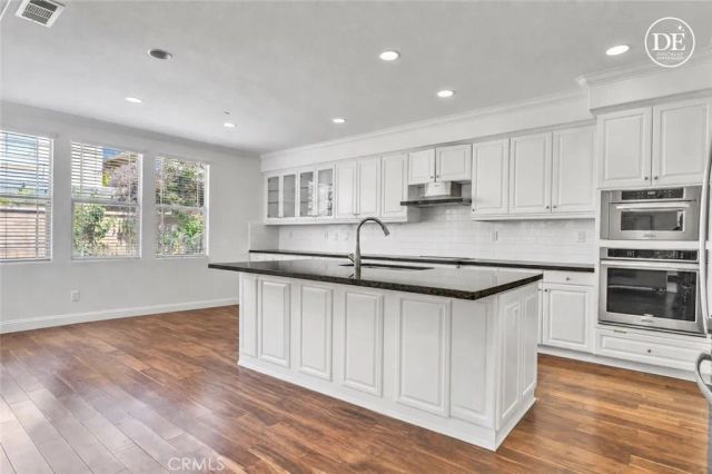 135 Willowbend, Irvine, CA 92612