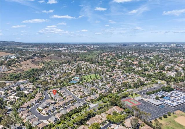 135 Willowbend, Irvine, CA 92612