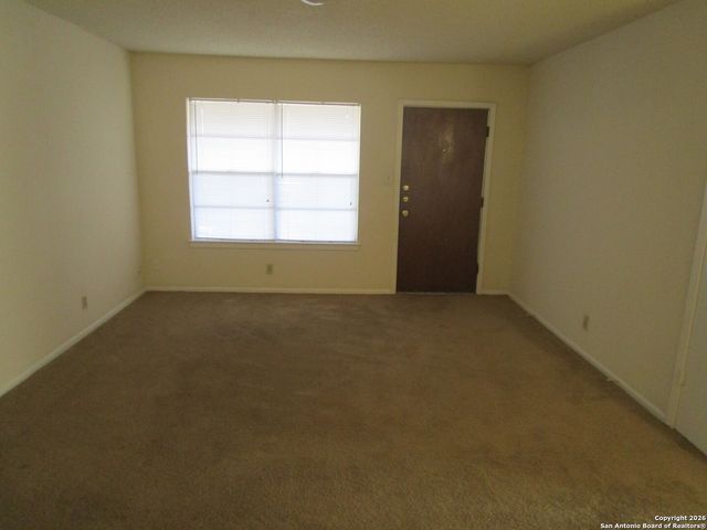 718 W Russell Pl Apt 10, San Antonio, TX 78212