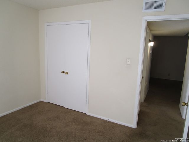 718 W Russell Pl Apt 10, San Antonio, TX 78212