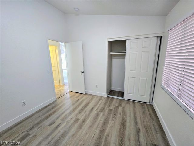 2321 Blackberry Valley Way, Las Vegas, NV 89142