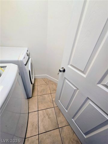 2321 Blackberry Valley Way, Las Vegas, NV 89142