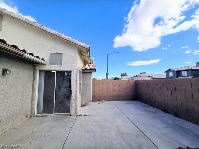 2321 Blackberry Valley Way, Las Vegas, NV 89142