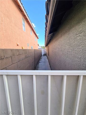 2321 Blackberry Valley Way, Las Vegas, NV 89142