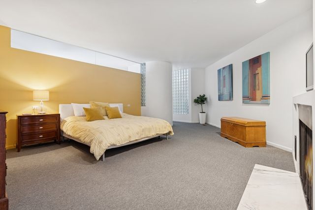 711 N MILWAUKEE Avenue 2, Chicago, IL 60642