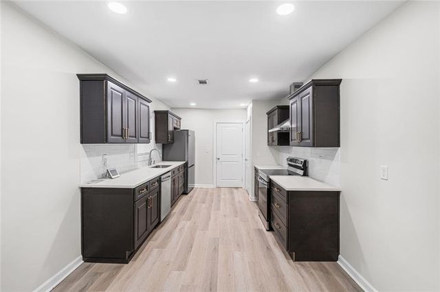 42 Burbank NW Drive, Atlanta, GA 30314