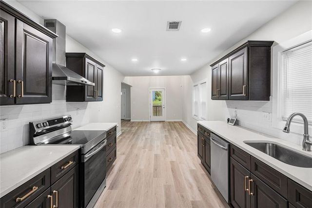 42 Burbank NW Drive, Atlanta, GA 30314