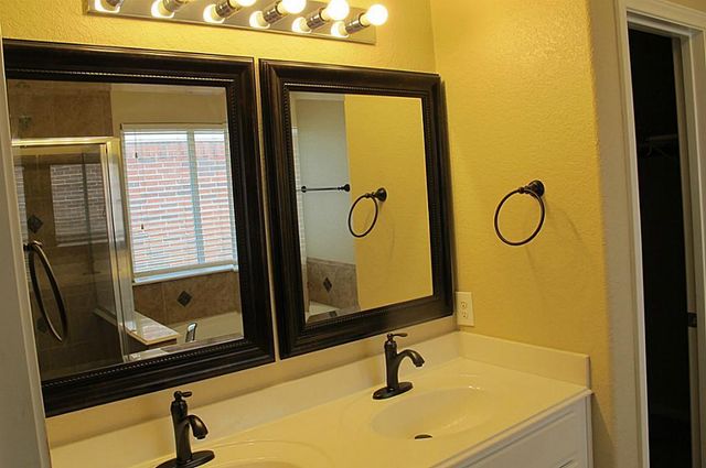 6422 Saragosa Crossing Lane, Houston, TX 77066