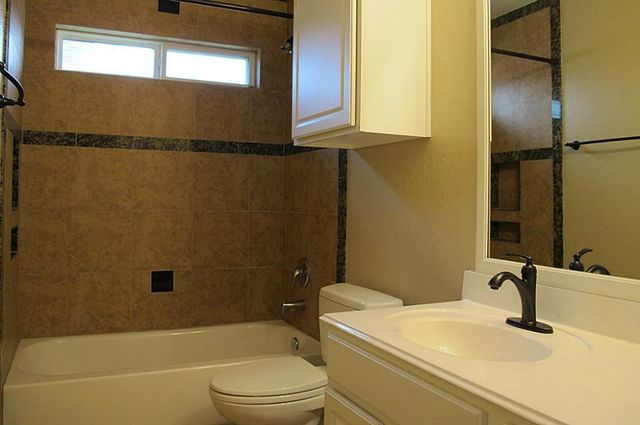 6422 Saragosa Crossing Lane, Houston, TX 77066