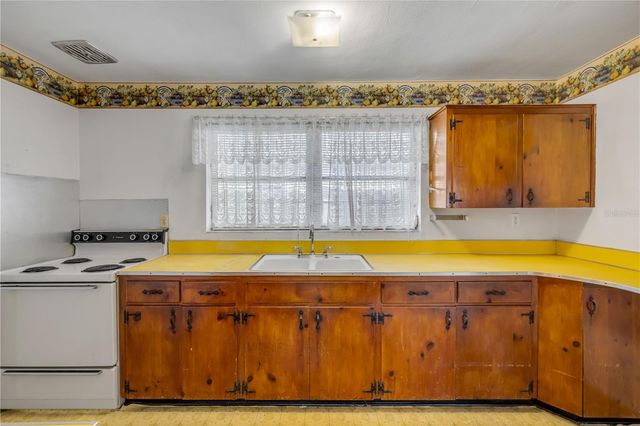 401 S COOPER STREET, New Smyrna Beach, FL 32169