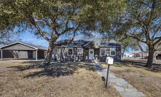 1479 E Hempstead ST, Giddings, TX 78942