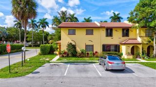 2713 NW 47th Ter 504, Lauderdale Lakes, FL 33313