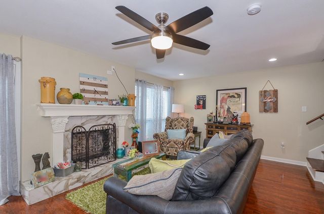 10264 Briar Forest Drive, Houston, TX 77042