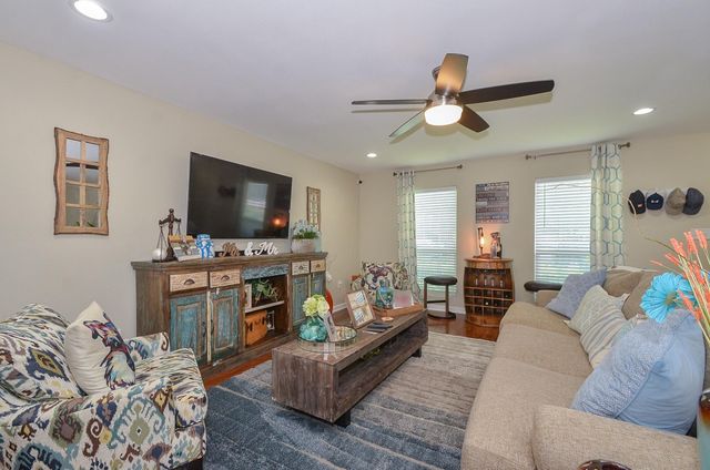 10264 Briar Forest Drive, Houston, TX 77042