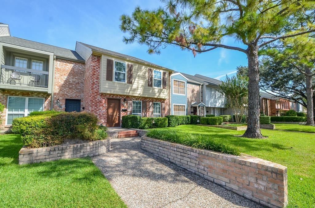 10264 Briar Forest Drive, Houston, TX 77042