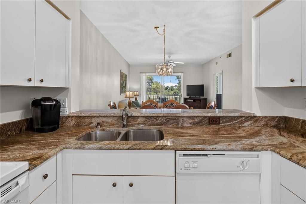 9300 Highland Woods BLVD 3206, BONITA SPRINGS, FL 34135 — photo 4