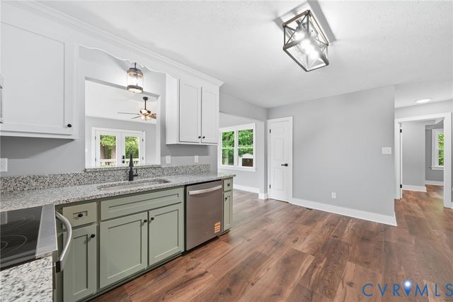 9157 Twin Oaks Rd, Mechanicsville, VA 23116