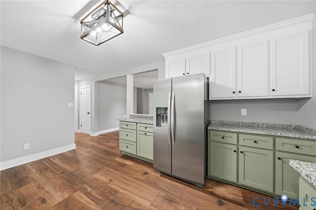 9157 Twin Oaks Rd, Mechanicsville, VA 23116
