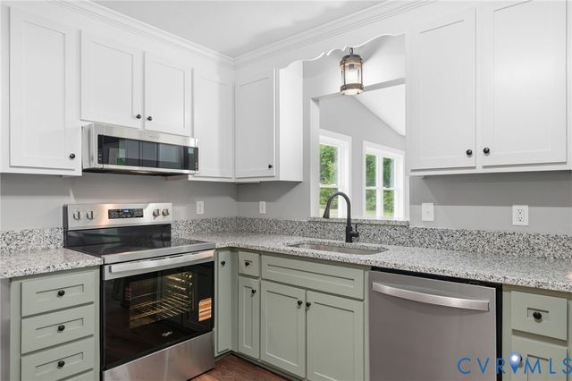 9157 Twin Oaks Rd, Mechanicsville, VA 23116