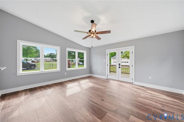 9157 Twin Oaks Rd, Mechanicsville, VA 23116