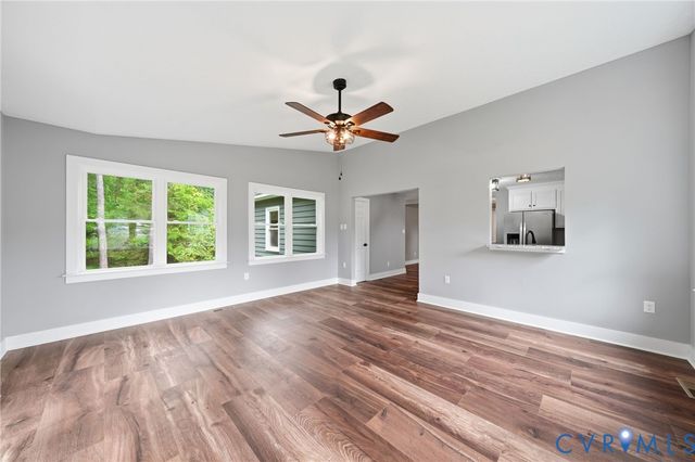 9157 Twin Oaks Rd, Mechanicsville, VA 23116