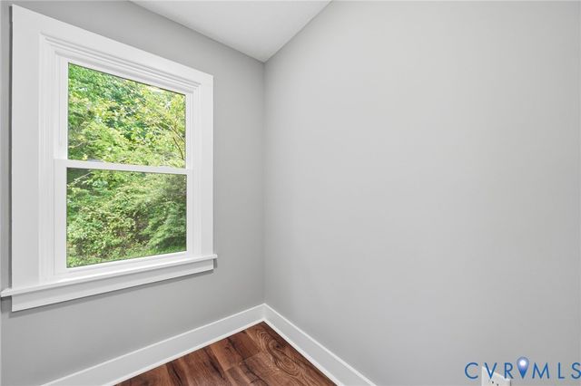 9157 Twin Oaks Rd, Mechanicsville, VA 23116