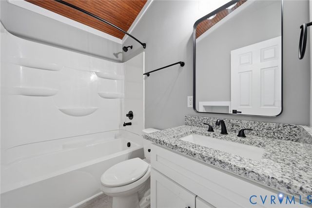 9157 Twin Oaks Rd, Mechanicsville, VA 23116