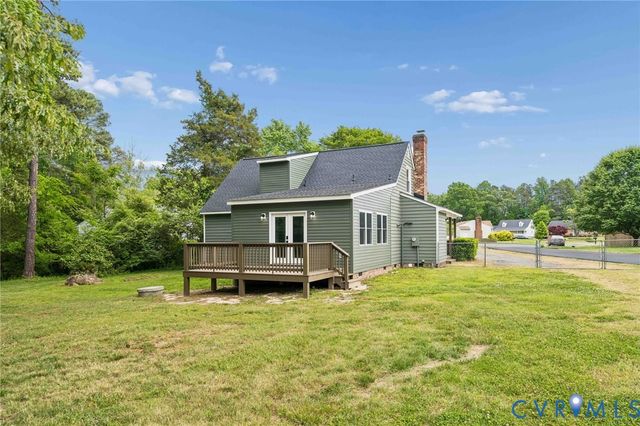 9157 Twin Oaks Rd, Mechanicsville, VA 23116