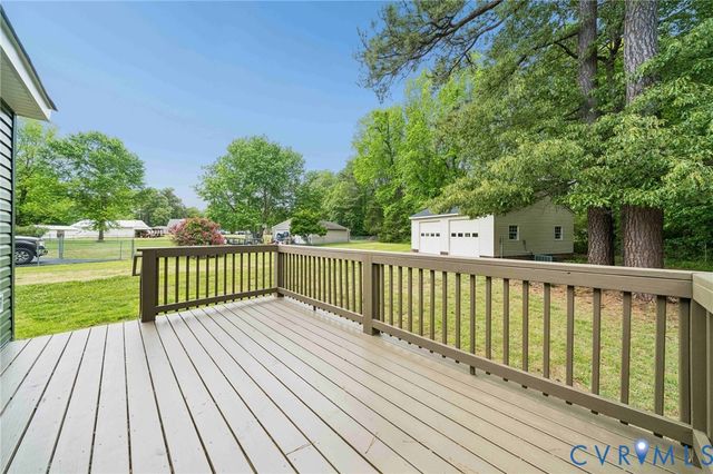 9157 Twin Oaks Rd, Mechanicsville, VA 23116