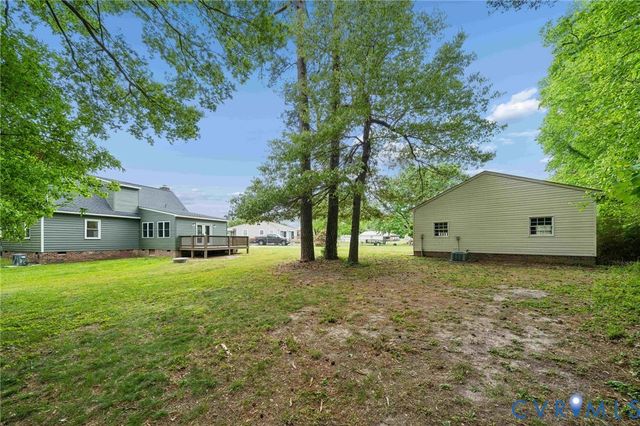 9157 Twin Oaks Rd, Mechanicsville, VA 23116