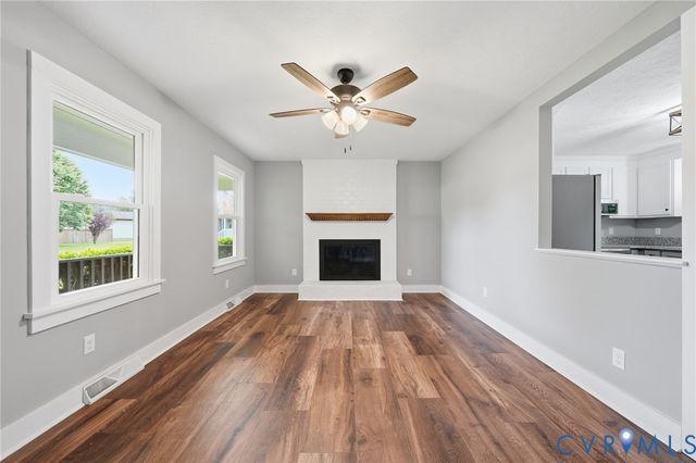 9157 Twin Oaks Rd, Mechanicsville, VA 23116