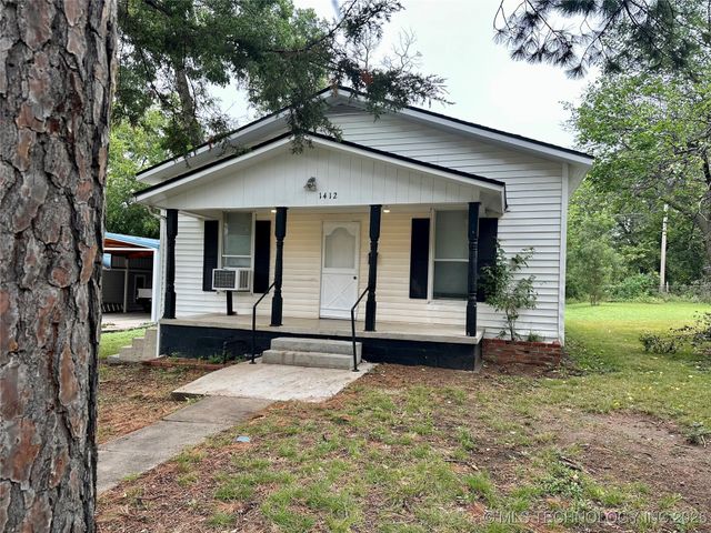 1412 W Vinita, Sulphur, OK 73086