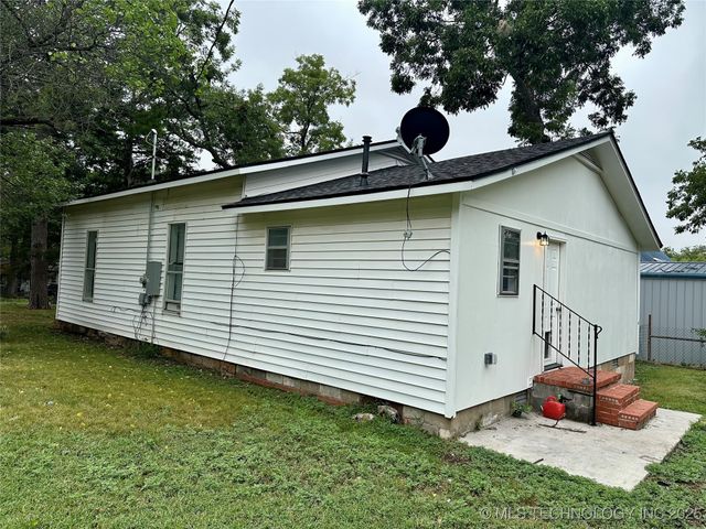 1412 W Vinita, Sulphur, OK 73086