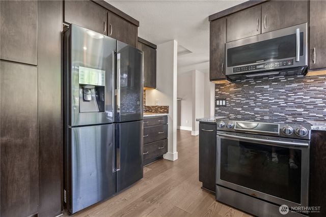 8414 NE 144th Place, Kirkland, WA 98034