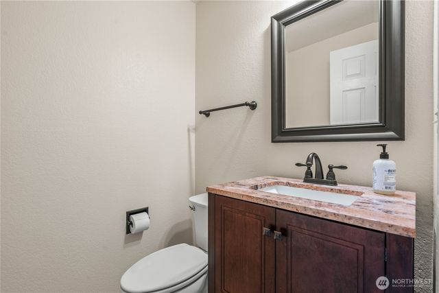 8414 NE 144th Place, Kirkland, WA 98034