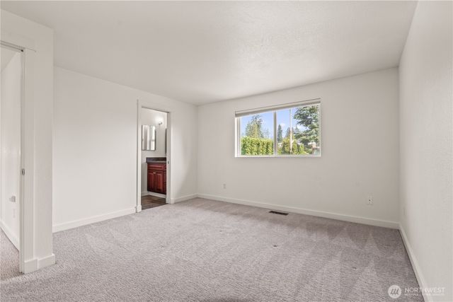 8414 NE 144th Place, Kirkland, WA 98034